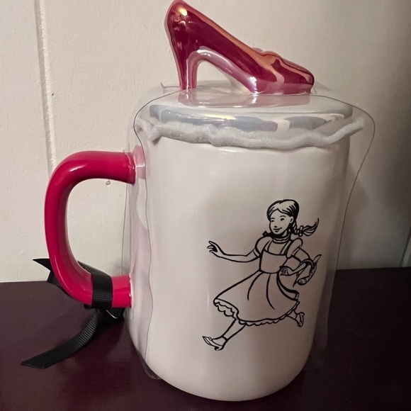 RAE DUNN WIZARD OF OZ™ "THERE’S NO PLACE LIKE HOME" MUG RUBY RED SLIPPER… - Picture 5 of 9